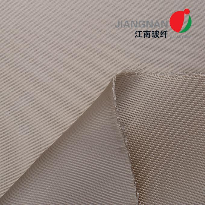 польза одежды предохранения от ткани силикона одеяла 96% кремнезема 650g огнеупорная на высокотемпературная ткань 0